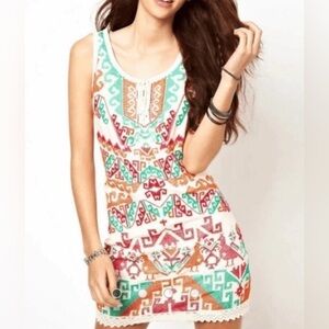 Free People Embroidered Dress Women’s size 2‎ Sleeveless Aztec Shift Mini Tribal